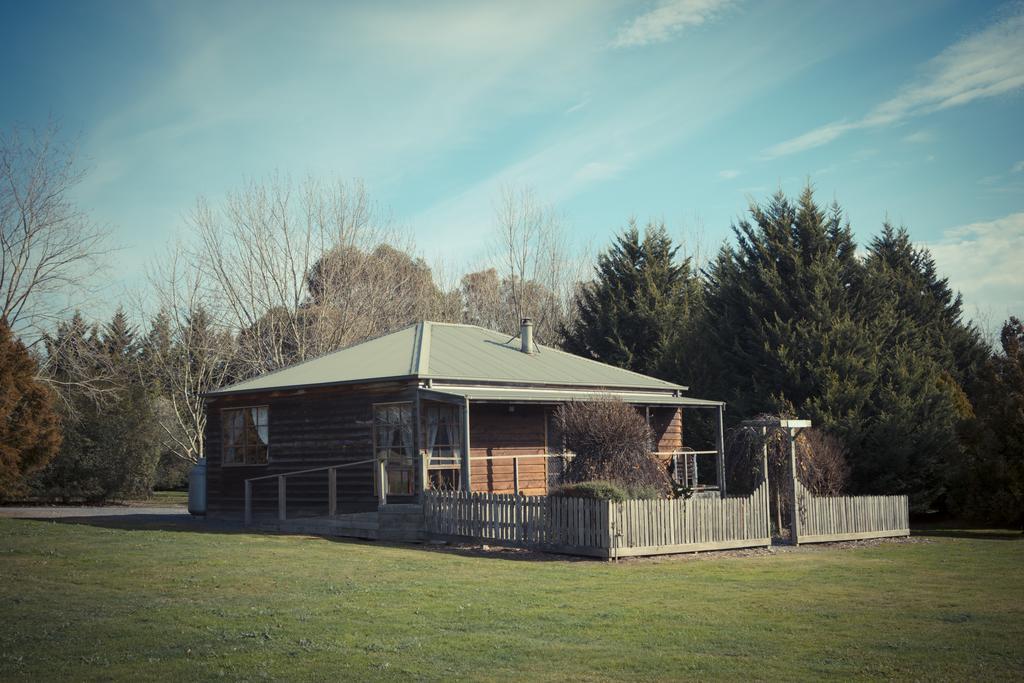 Sanctuary Park Cottages Хийлсвил Екстериор снимка