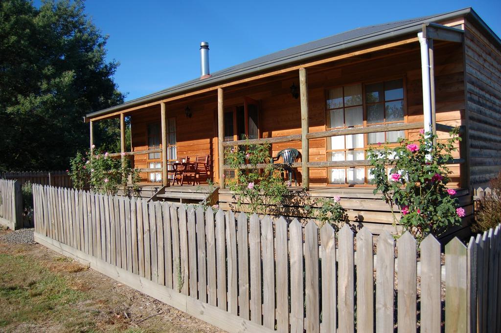 Sanctuary Park Cottages Хийлсвил Стая снимка